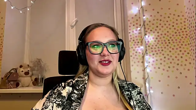 TashaDarm online show from 06.20.26