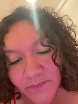 Snapshot of HeidiSanabria chatting on 07.07.26 HeidiSanabria online show from 07.07.26