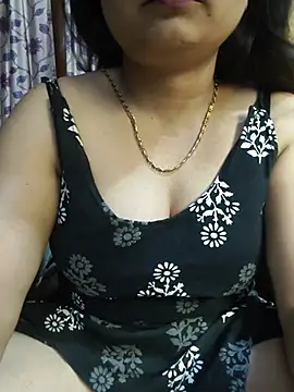 Snapshot of sexy-pari8 chatting on 07.21.26 sexy-pari8 online show from 07.21.26