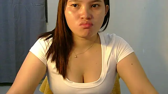 Fhwilloughbyxx online show from 07.23.26
