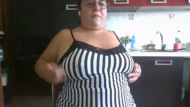 Snapshot of MissEva10 chatting on 07.23.26 MissEva10 online show from 07.23.26