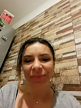 Snapshot of P_Kath chatting on 07.26.26 P Kath online show from 07.26.26