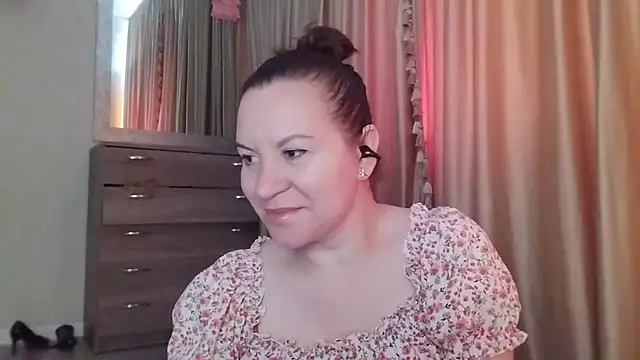 Lauralison online show from 07.18.26