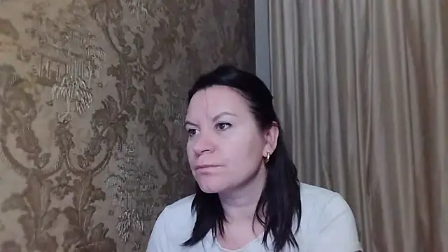 Lauralison online show from 08.06.26