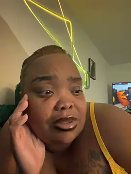 Caramelcreamer online show from 06.19.26