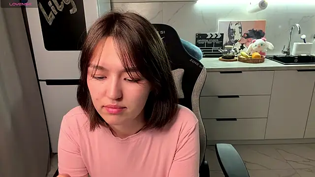 LilyPopss online show from 06.20.26