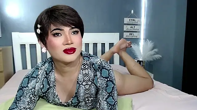 STUCK on YOU  online show from 11.17.25