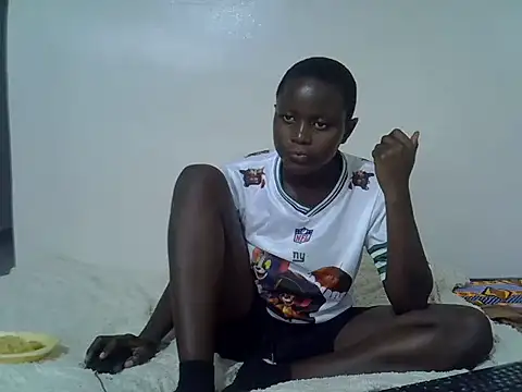Snapshot of milky_gal_ebony chatting on 07.01.26 milky gal ebony online show from 07.01.26