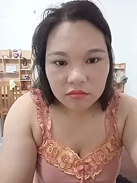 Snapshot of Holy-mi chatting on 06.26.26 Holy-mi online show from 06.26.26