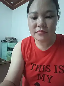 Snapshot of Holy-mi chatting on 07.20.26 Holy-mi online show from 07.20.26