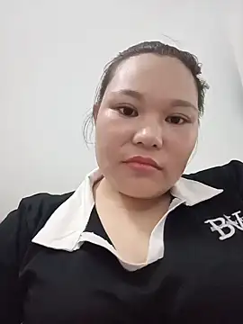 Snapshot of Holy-mi chatting on 07.25.26 Holy-mi online show from 07.25.26