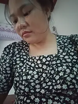 Snapshot of Holy-mi chatting on 08.01.26 Holy-mi online show from 08.01.26