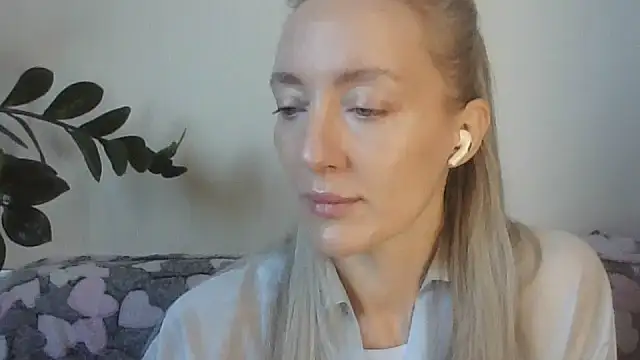 Snapshot of Taneliace chatting on 06.23.26 Taneliace online show from 06.23.26