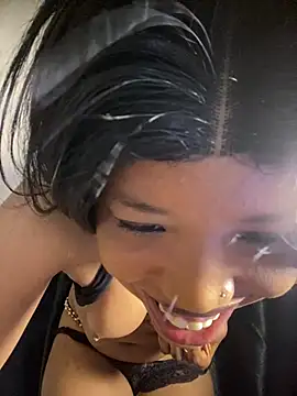 Snapshot of Horny_sexyiris chatting on 07.08.26 Horny sexyiris online show from 07.08.26