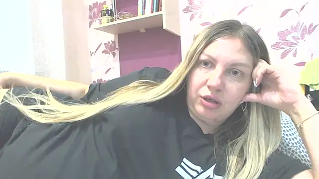 AmaandaSexyHotAss69 online show from 07.11.26