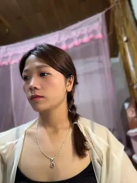 hhanni06 online show from 07.20.26
