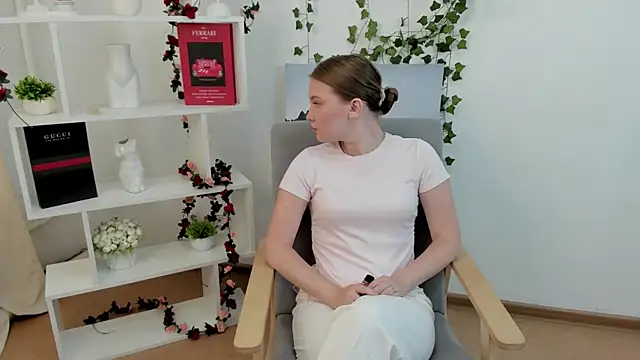 BeverlyEastmond online show from 06.25.26
