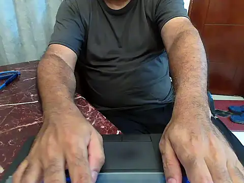 Snapshot of desipapaxx chatting on 07.04.26 desipapaxx online show from 07.04.26