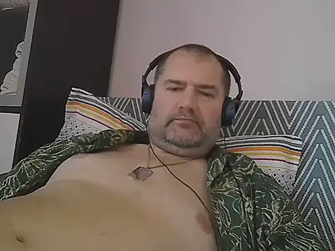 Snapshot of CristianDaniel78 chatting on 07.15.26 CristianDaniel78 online show from 07.15.26
