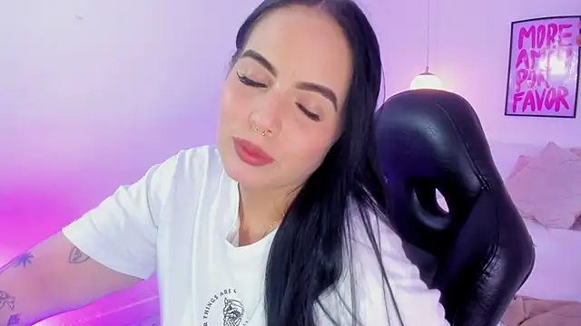 Snapshot of camilaa7 chatting on 06.29.26 camilaa7 online show from 06.29.26
