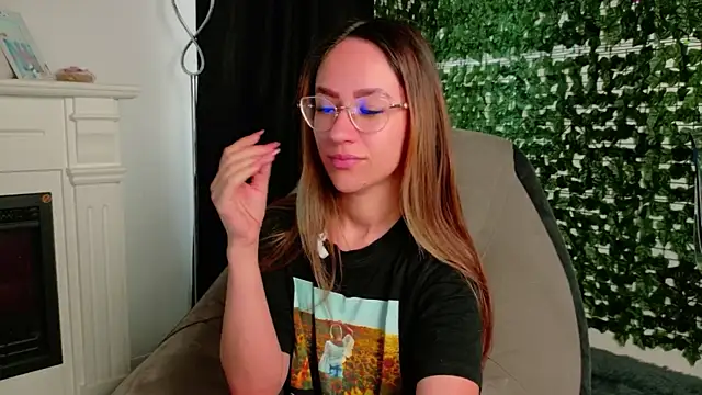 Nicole Bliss online show from 07.07.26