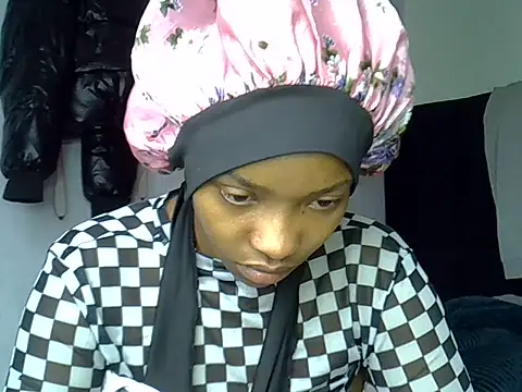 Snapshot of pretty_jaz chatting on 06.25.26 pretty jaz online show from 06.25.26