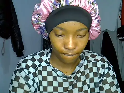 Snapshot of pretty_jaz chatting on 06.28.26 pretty jaz online show from 06.28.26