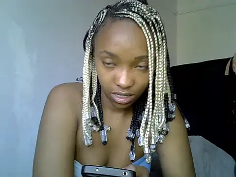 Snapshot of pretty_jaz chatting on 07.21.26 pretty jaz online show from 07.21.26