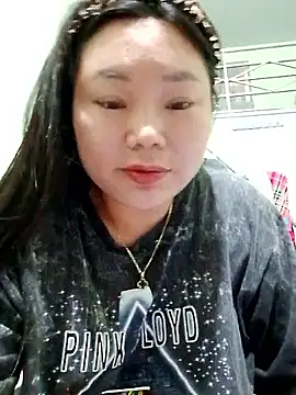 Snapshot of trangmy-love chatting on 06.22.26 trangmy-love online show from 06.22.26