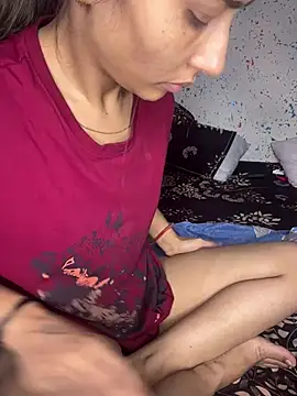Snapshot of Romantic_couple69 chatting on 07.18.26 Romantic couple69 online show from 07.18.26