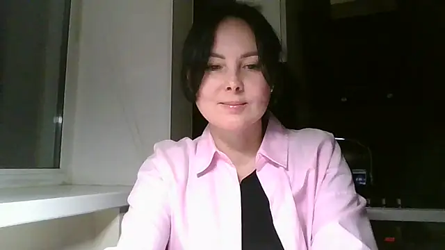 Snapshot of Velissada chatting on 06.28.26 Velissada online show from 06.28.26