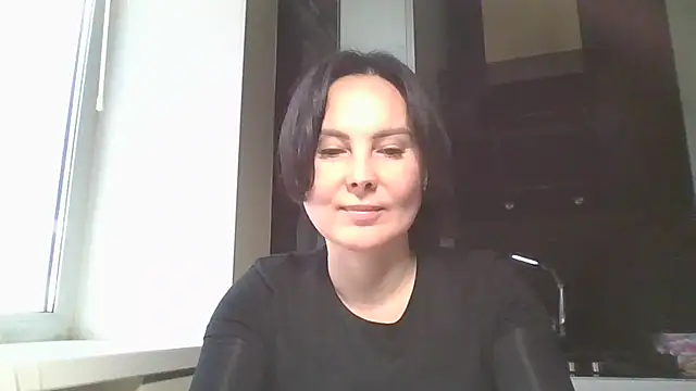 Snapshot of Velissada chatting on 06.30.26 Velissada online show from 06.30.26