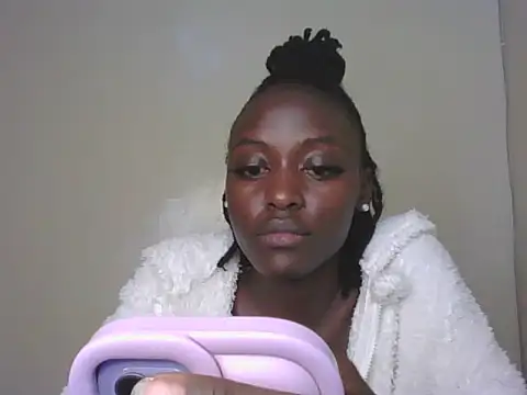 Snapshot of Elsie_1 chatting on 07.25.26 Elsie 1 online show from 07.25.26