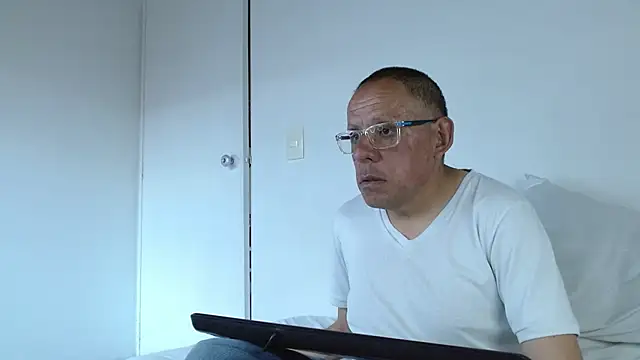 AlekNoir online show from 06.25.26