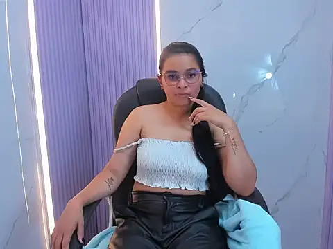 Snapshot of Lissy_Millers chatting on 06.23.26 Lissy Millers online show from 06.23.26