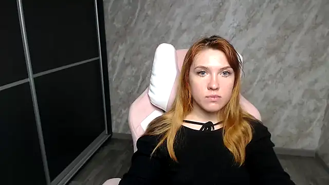 Snapshot of Reginasmilee chatting on 01.15.26 Reginasmilee online show from 01.15.26