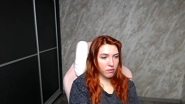 Snapshot of Reginasmilee chatting on 01.19.26 Reginasmilee online show from 01.19.26