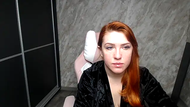 Reginasmilee online show from 02.06.26