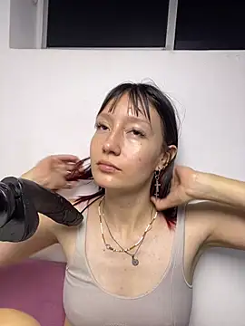 im lizzy17 online show from 07.18.26