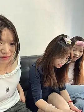 YY-1-1-1 online show from 06.26.26
