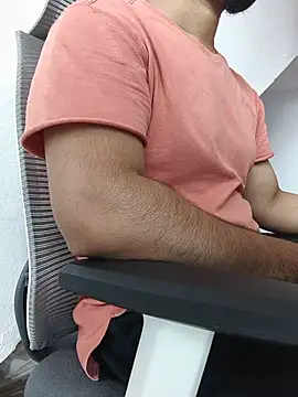 Snapshot of 8inch_hunk19 chatting on 07.24.26 8inch hunk19 online show from 07.24.26