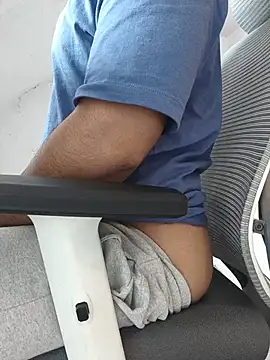 Snapshot of 8inch_hunk19 chatting on 08.06.26 8inch hunk19 online show from 08.06.26