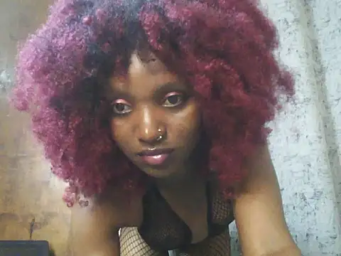 Snapshot of Cherrysexxi chatting on 06.27.26 Cherrysexxi online show from 06.27.26