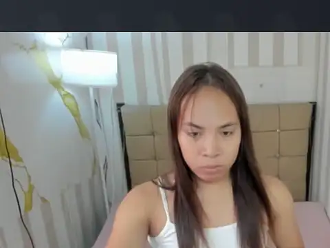 Snapshot of EllieTan chatting on 06.27.26 EllieTan online show from 06.27.26