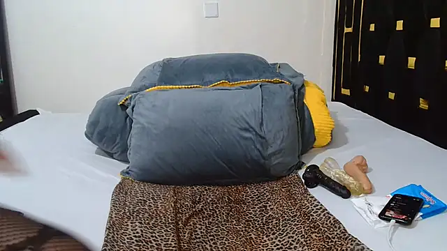 Silky Bby online show from 07.10.26