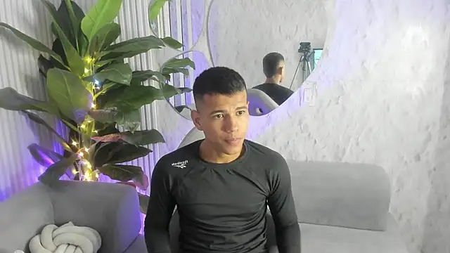 Noah sexhotty online show from 07.12.26