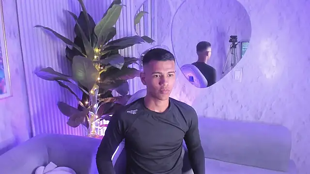 Noah sexhotty online show from 07.19.26