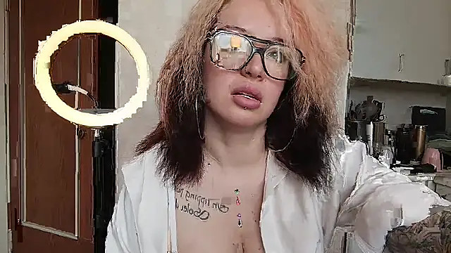 ElianaFox  online show from 07.20.26