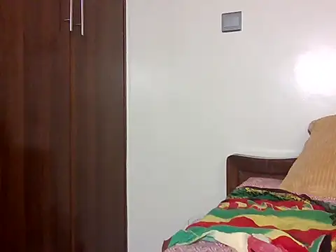 Snapshot of fineriri chatting on 06.28.26 fineriri online show from 06.28.26