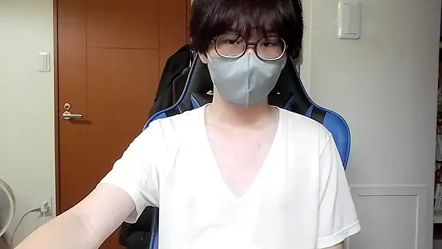 Snapshot of yuikakissma chatting on 07.23.26 yuikakissma online show from 07.23.26